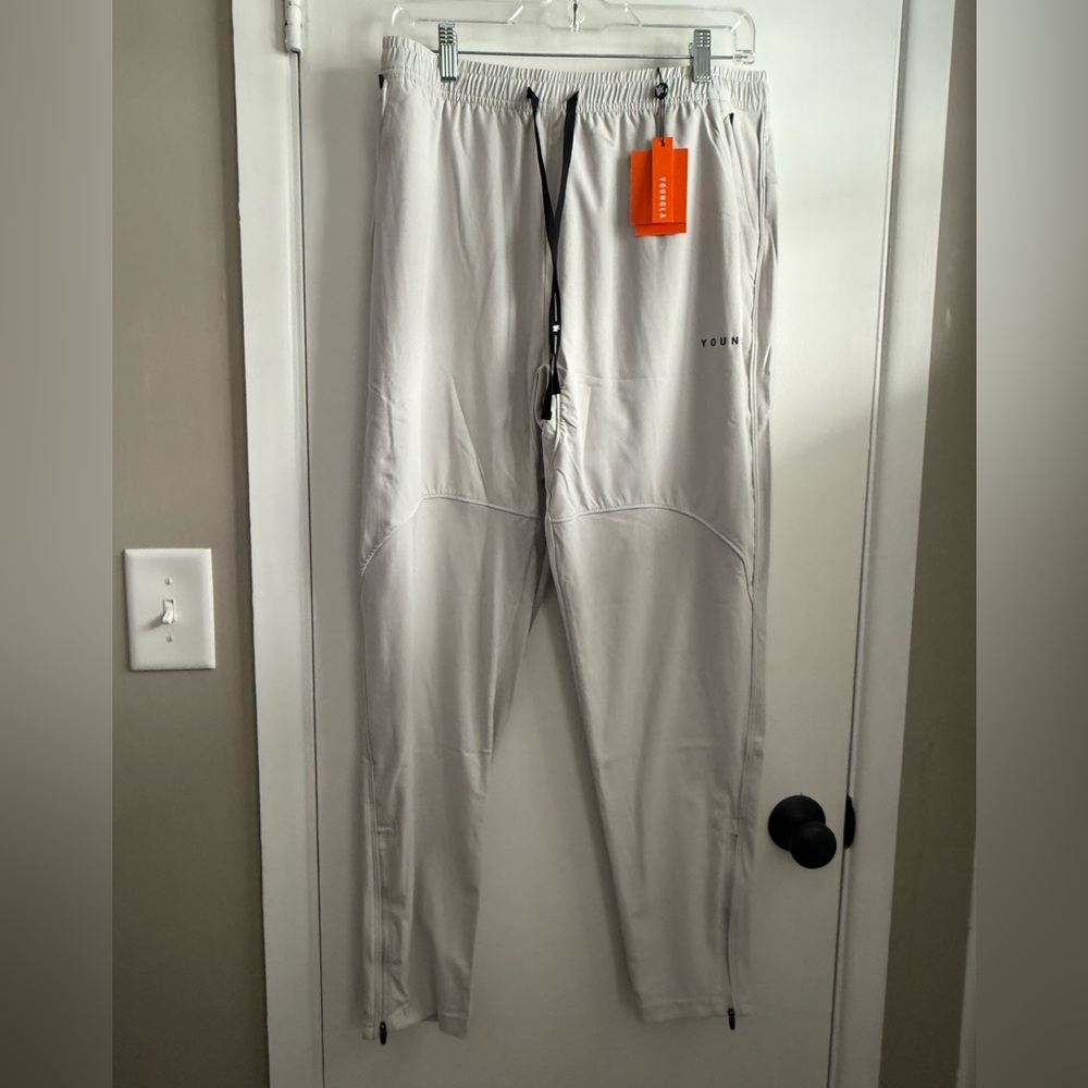 YoungLA Men’s Light Gray Joggers, Size Large